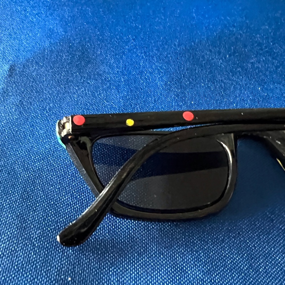 Calabrian Reader Sunglasses with Plastic Case - Picture 4 of 7